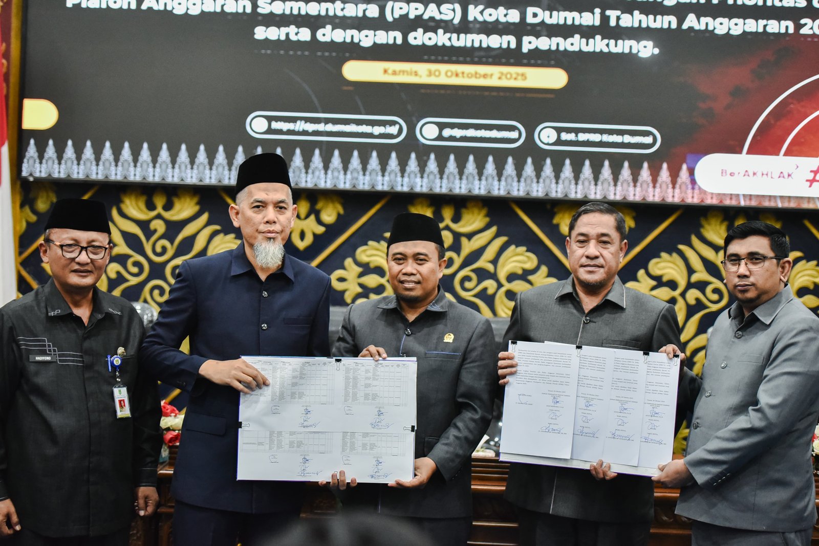 Pemko dan DPRD Kota Dumai Sepakat KU-APBD/PPAS TA 2026 Rp.2,2 Triliun, Wako H. Paisal Apresiasi Sinergi TAPD dan Banggar