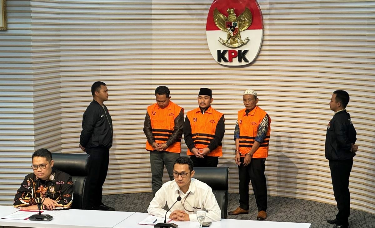 KPK Tetapkan Bupati Bekasi dan Dua Pihak Lain sebagai Tersangka Dugaan Suap Proyek